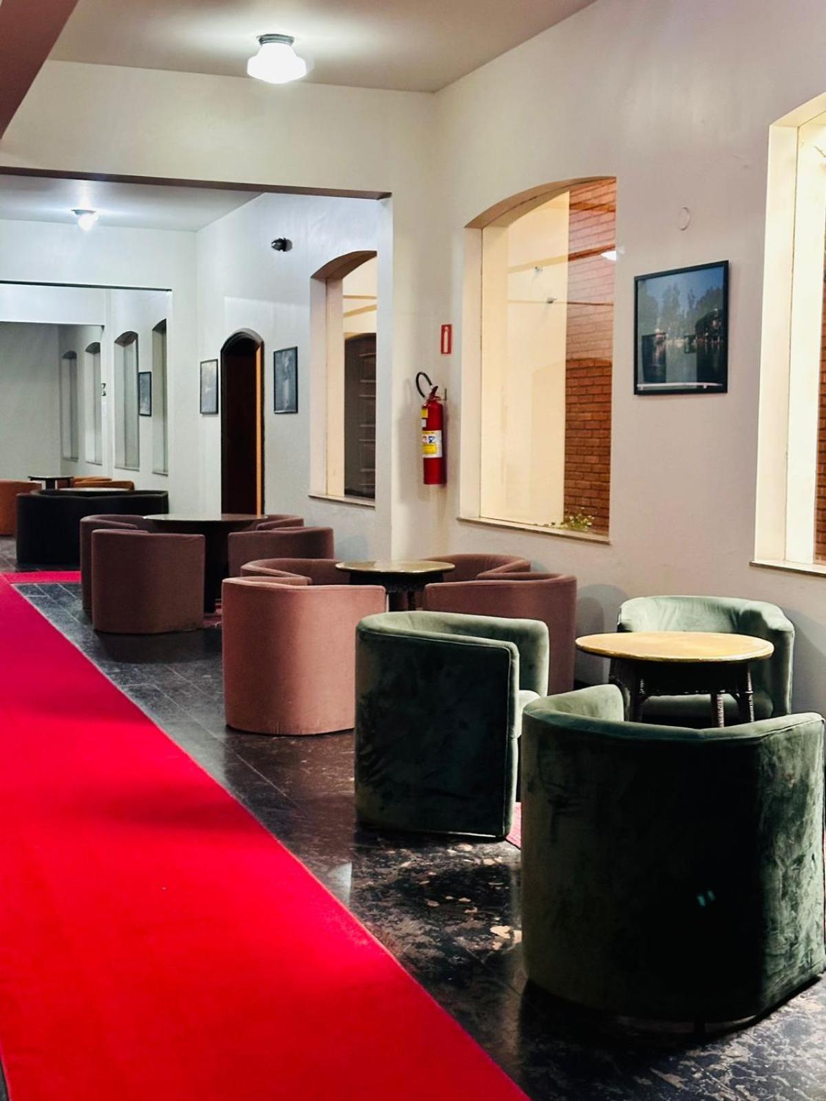Apartamento Condominio Quisisana Centro Pocos De Caldas Lazer Completo, Uma Estrutura De Resort Luaran gambar